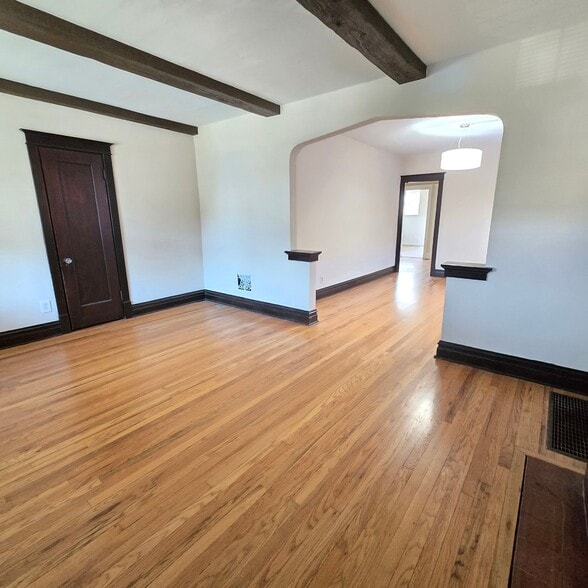 Building Photo - 5127 Goethe Ave
