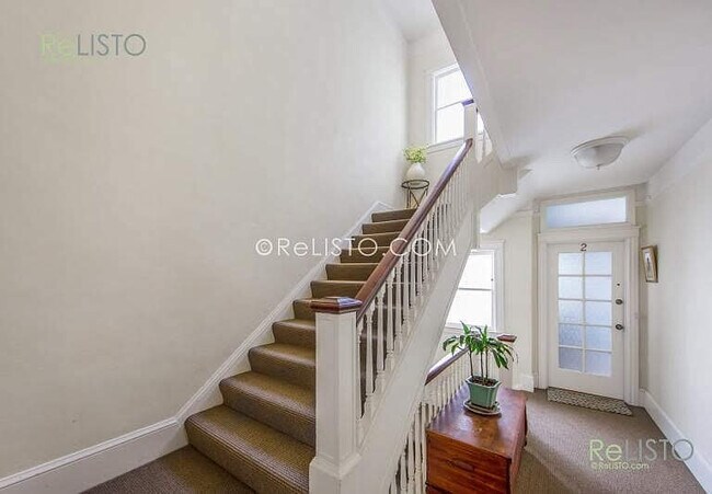 Lobby - 1245 Oak Street Building