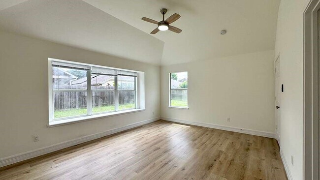 Building Photo - 7510 Golden Thistle Ln