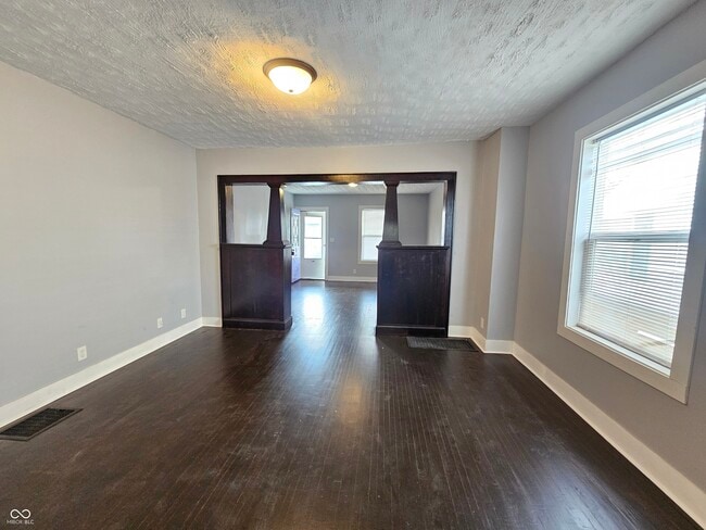 Building Photo - 1728 Noble St