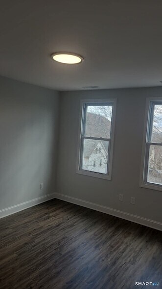 Building Photo - 43 W Prospect St