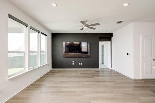 Building Photo - 8203 Tranquil Glade Trl