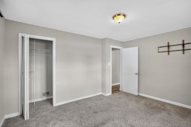 Building Photo - 4984 Leonardtown Rd