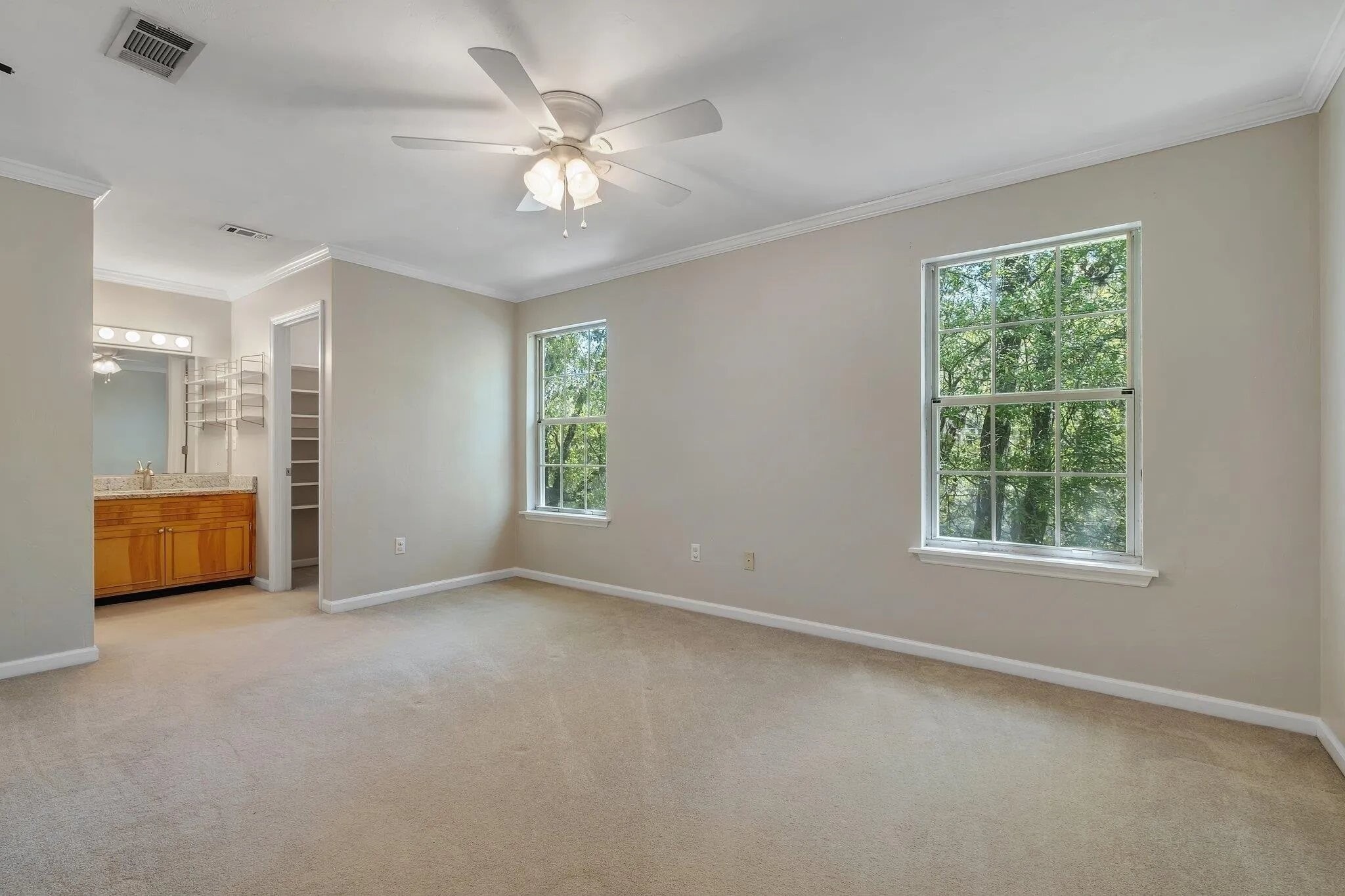 Building Photo - 550 Teal Ln