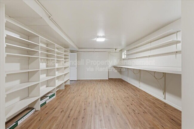 Building Photo - 3269 Polk Ave