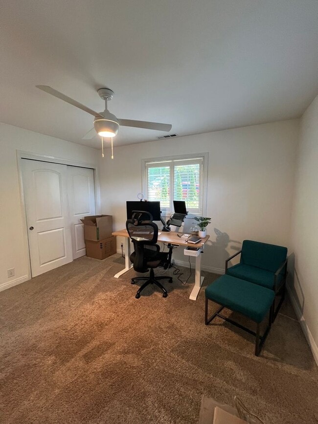Building Photo - Beautiful 3 Bedroom Home in Scotts Valley — Spacious Yard & Ideal Location!
