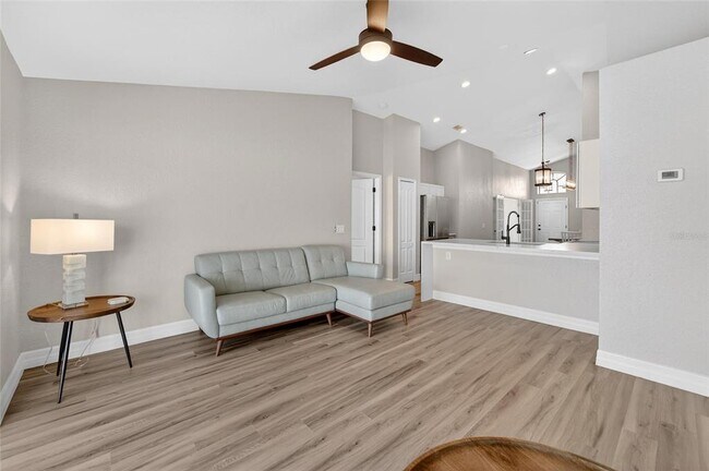 Building Photo - 523 Napa Valley Cir