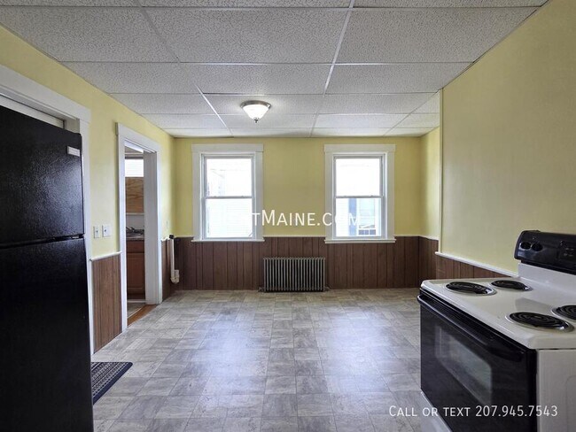 Building Photo - 84 Shawmut St