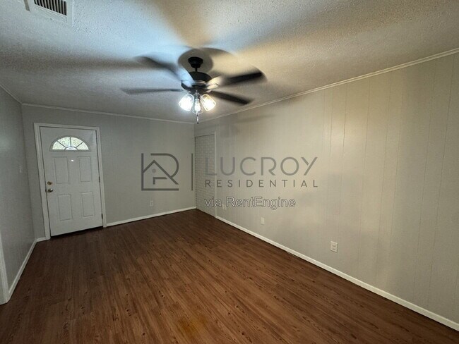Building Photo - 327 Grover Cleveland Cir