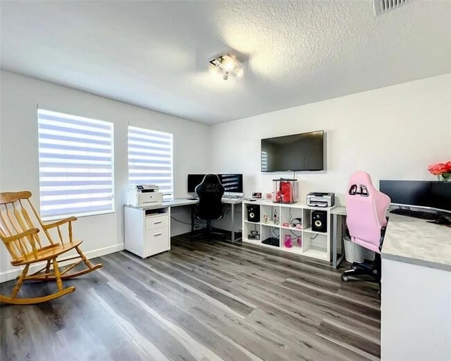 Building Photo - 2143 Camden Loop