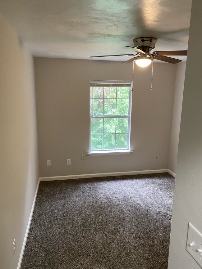 Building Photo - 2446 Talco Hills Dr
