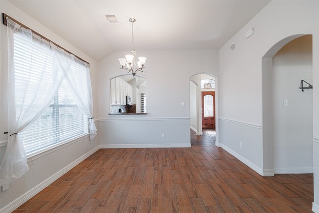 Building Photo - 7014 Durango Creek Dr