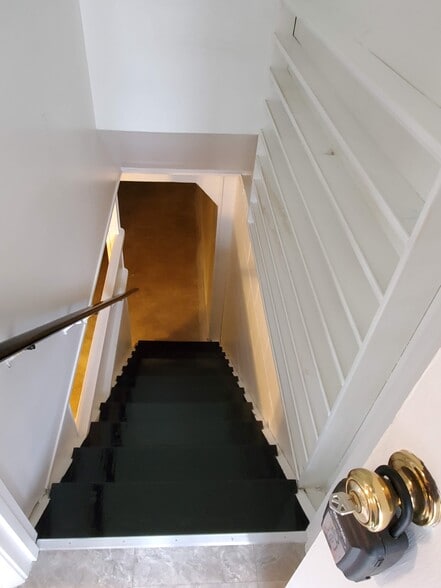 Building Photo - 3398 Reaver Ave