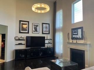 Building Photo - 16W764 Hawthorne Ct