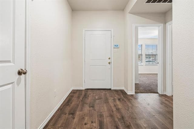 Building Photo - 2120 Tulipwood Dr