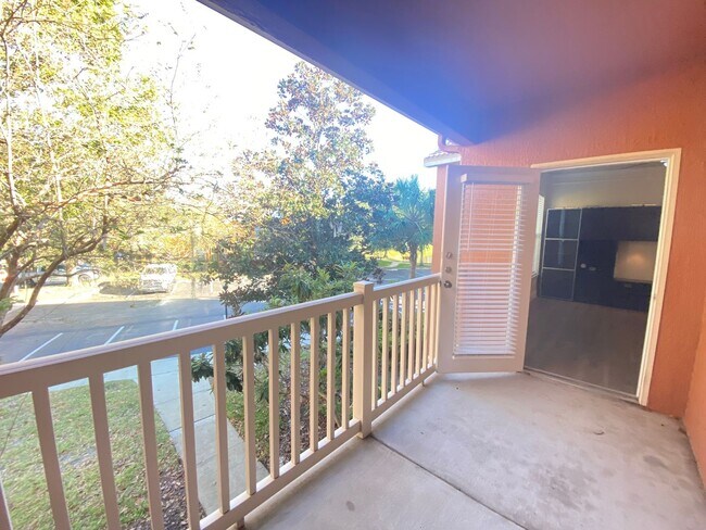 Building Photo - Stunning one bedroom, one bath luxury condo with large garage and fabulous community amenities.