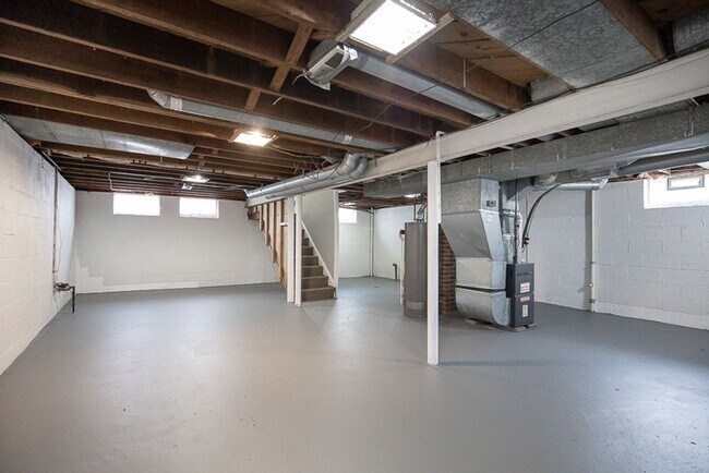 Building Photo - 3 Bed/1 Bath Single Family Home!