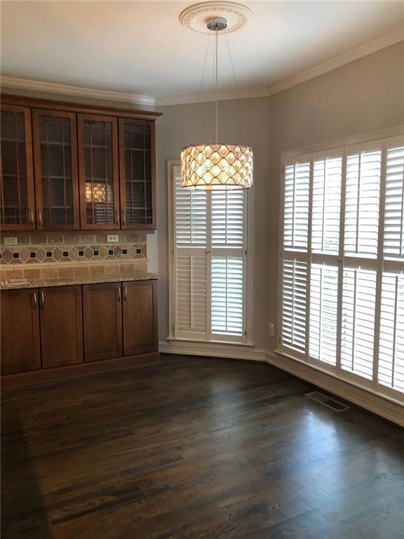 Building Photo - 2242 Lenox Walk NE