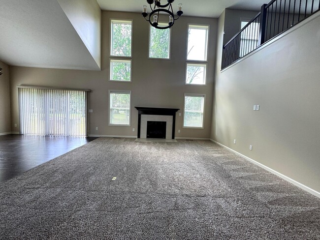 Building Photo - 1166 Lenox Ct