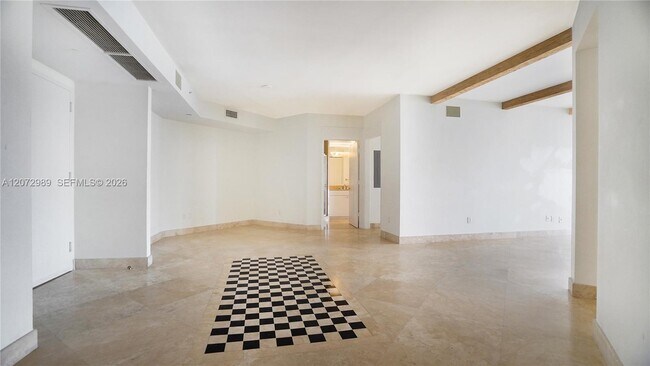 Building Photo - 4775 Collins Ave