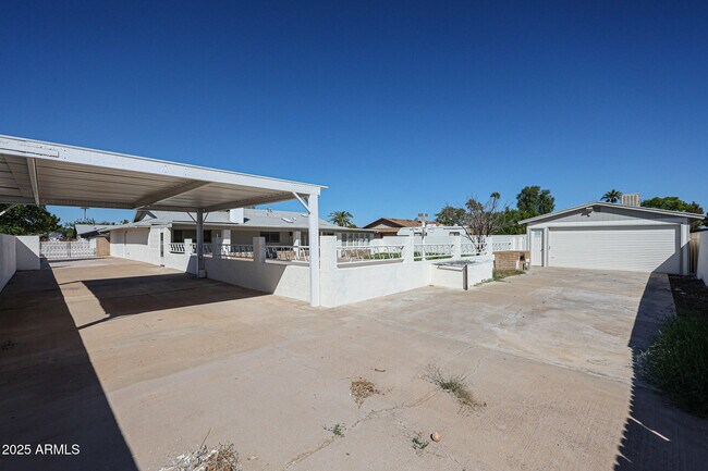 Building Photo - 5743 W Monte Cristo Ave