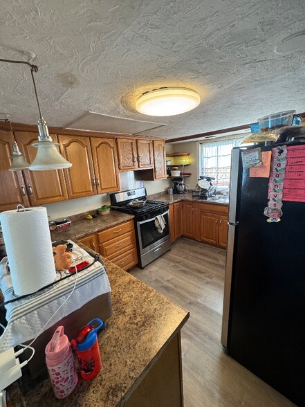 Building Photo - 3 Progressive St