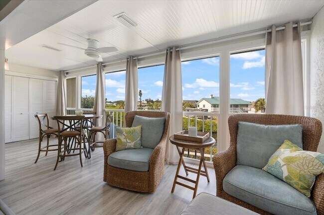 Building Photo - 841 Waterside Dr