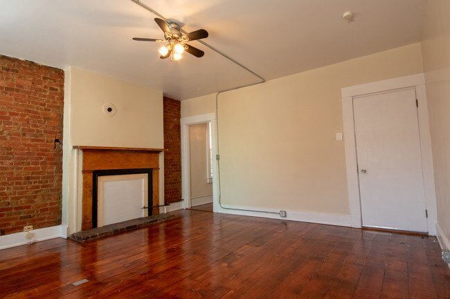 Building Photo - 36 W Court St