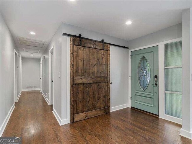 Building Photo - Atlanta Rental with Space, Style & Unbeatable Location