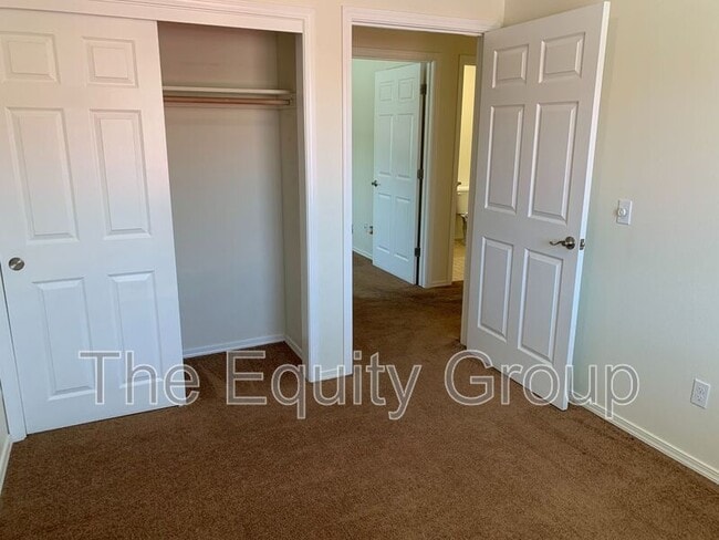 Building Photo - 2111 Bella Oaks Dr