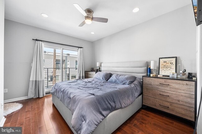 Building Photo - 1333 N Howard St