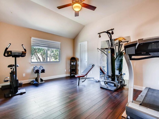 Building Photo - 10217 Medinah Greens Dr