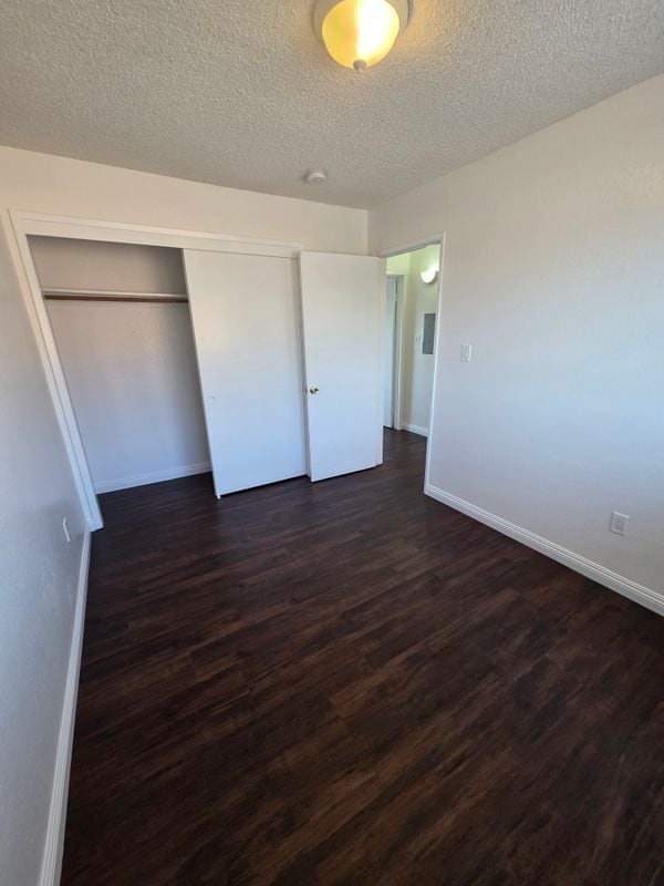 Building Photo - 809 K St