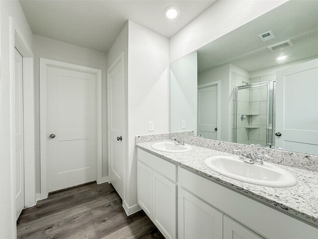 Building Photo - 7806 Alset Dr