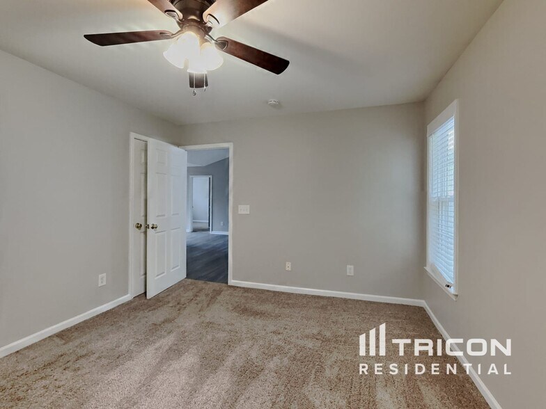 Building Photo - 1036 Glyn Water Ln