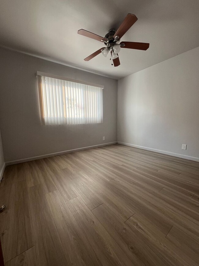 Building Photo - 544 W 120th St