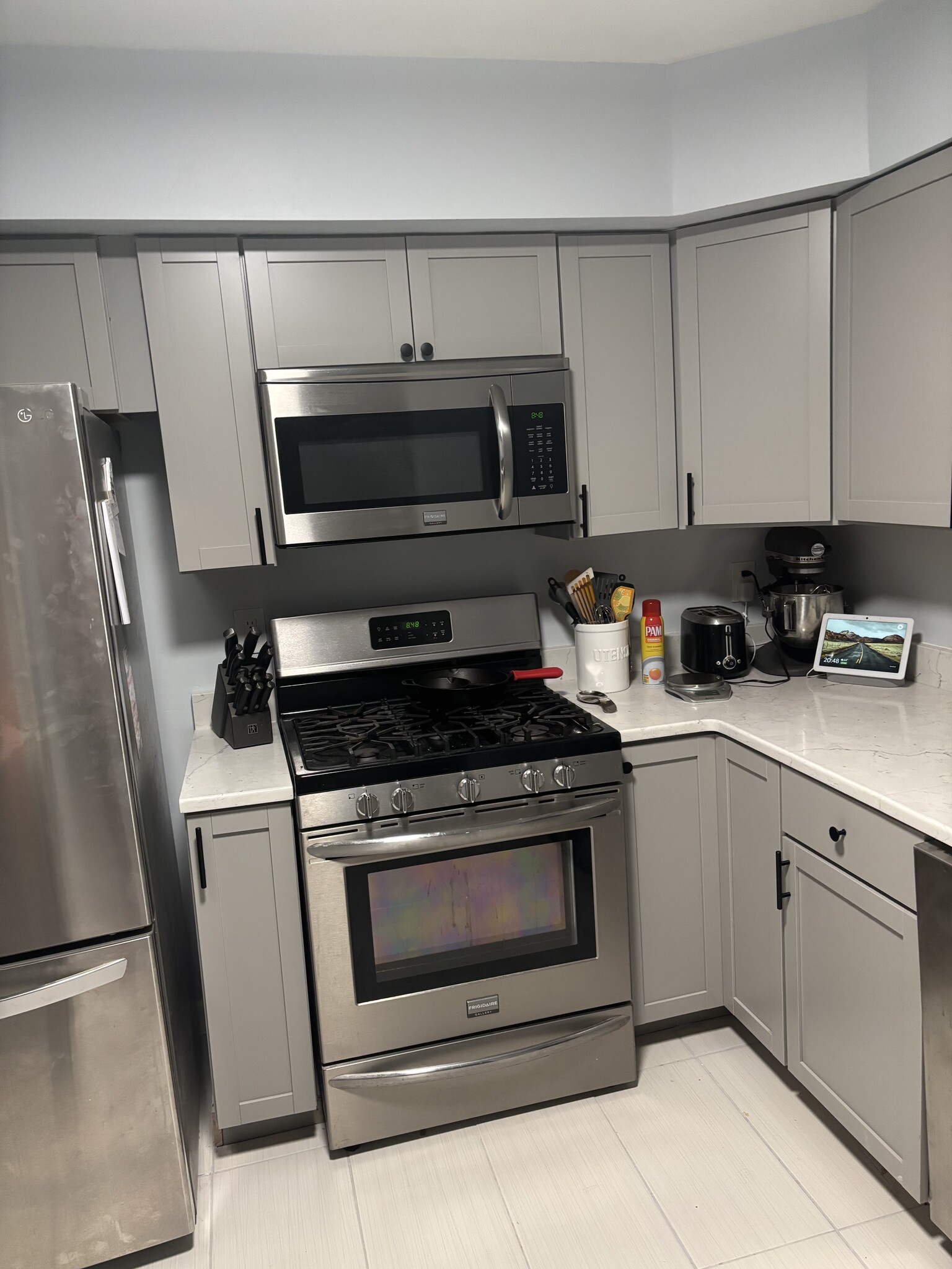 Kitchen- newly renovated - 44 Ebony Ct
