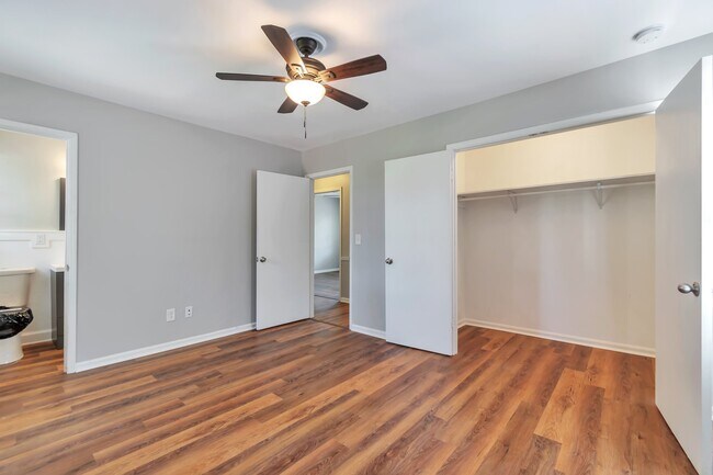 Building Photo - 4325 Keenan Ct NE