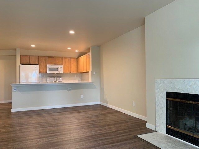 Building Photo - 7750 15th Ave NE