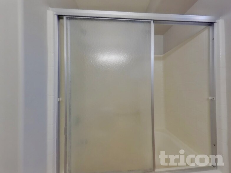 Building Photo - 16021 N 30th St