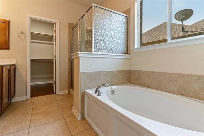 Building Photo - 103 Payne Stewart Dr