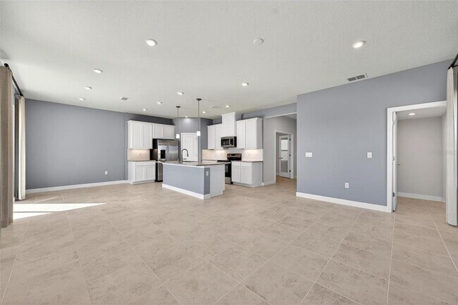 Building Photo - 6408 Domizio Dr