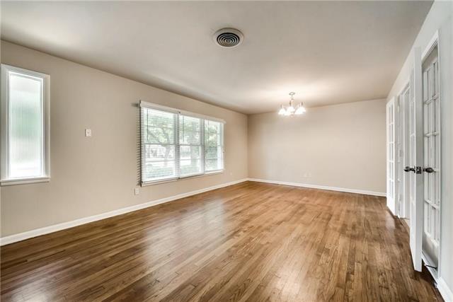Building Photo - 1601 Larkspur Dr