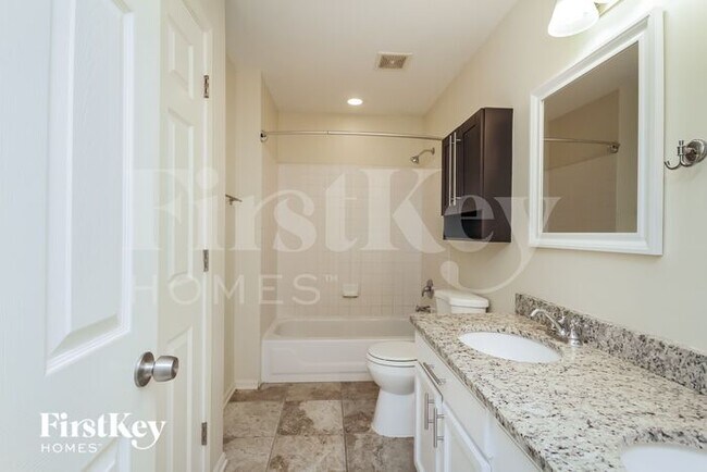 Building Photo - 1421 Timber Ln