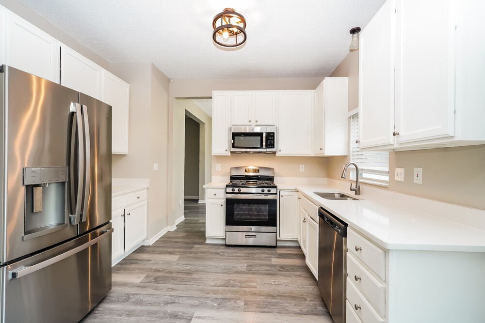 Building Photo - 925 Mahle Dr