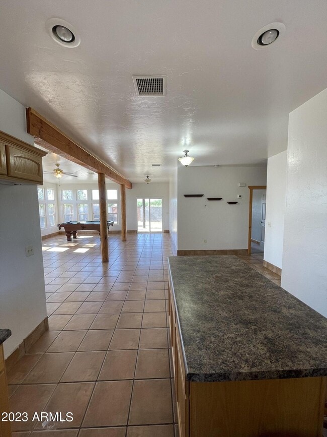 Building Photo - 4101 Santa Fe Ave