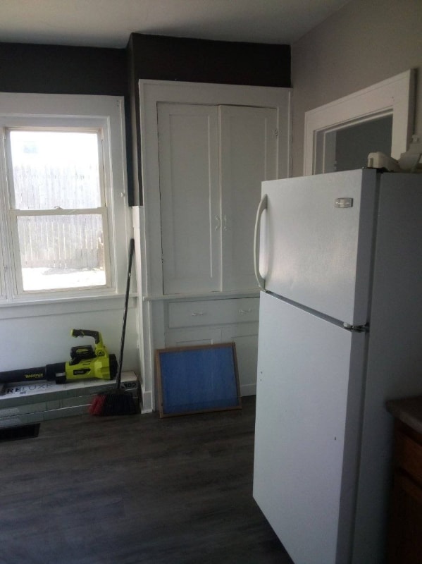 Building Photo - 105 Holly Ave
