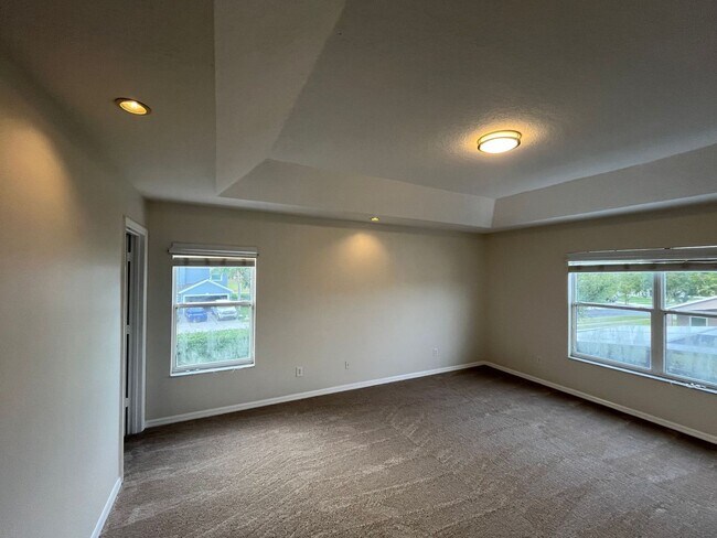 Building Photo - Corner Lot, 4 Bedroom Home with Pool at No...