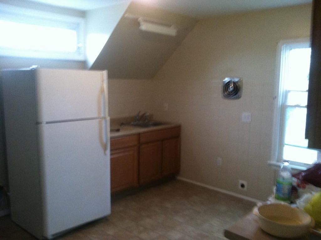 Building Photo - 302 S 2nd St