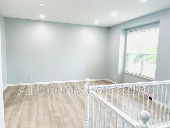 Building Photo - 1602 Edinburgh Dr